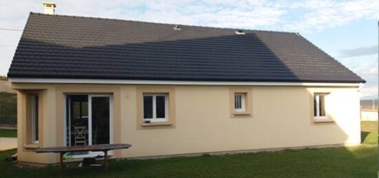 Maison neuve à , 